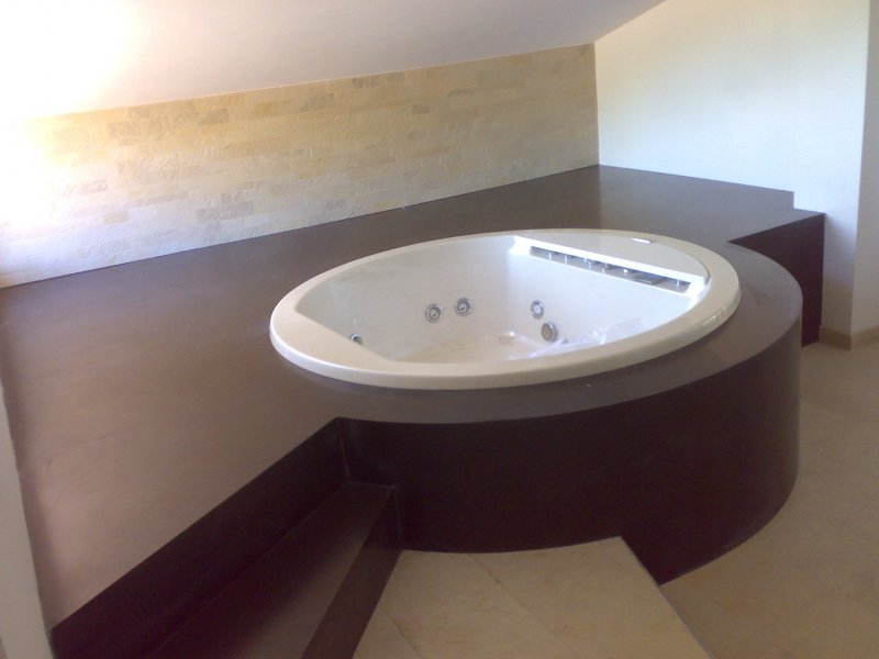 vasca bagno corian scala legno